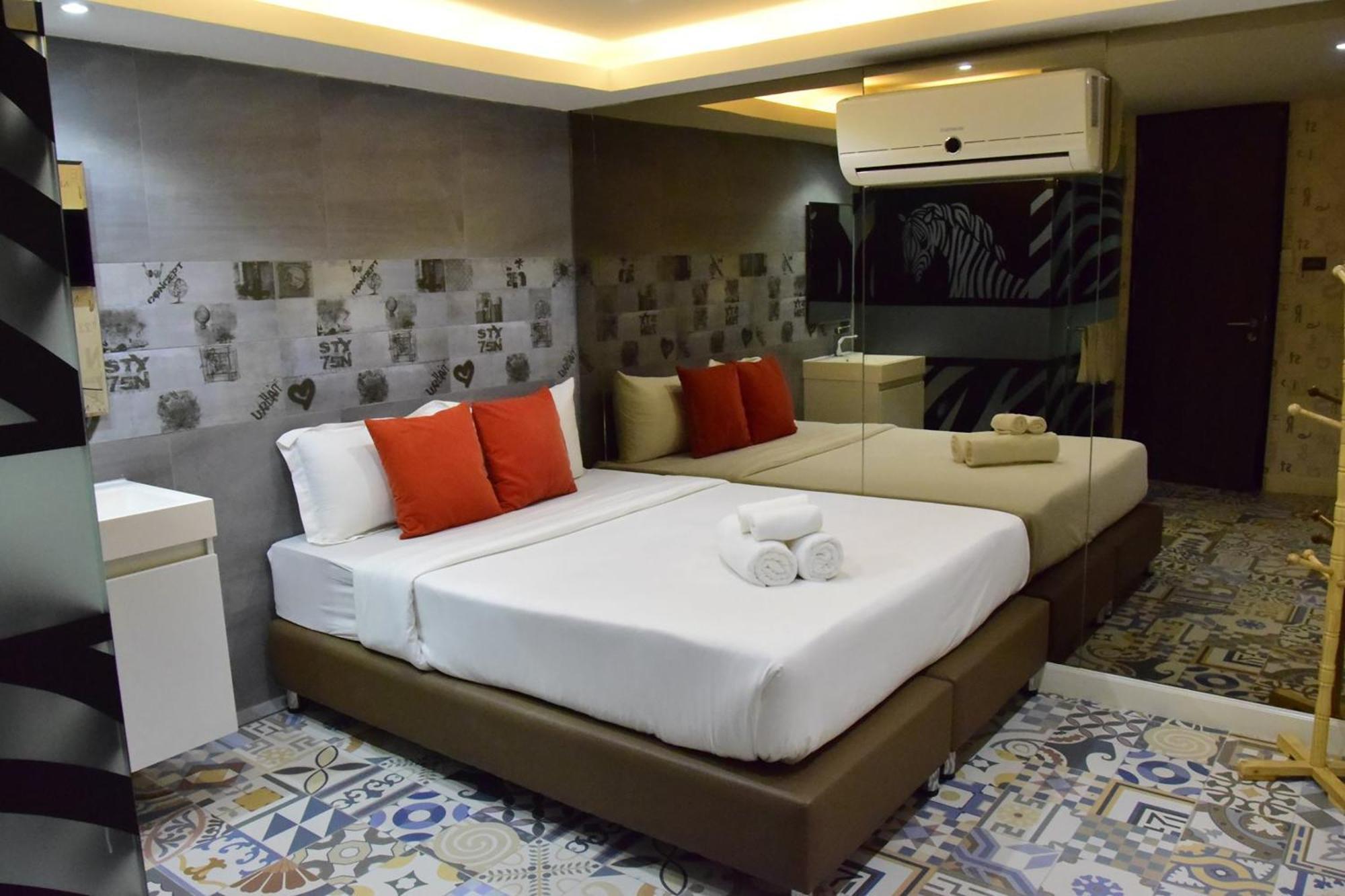 Albergue Double Five Bangkok Exterior foto