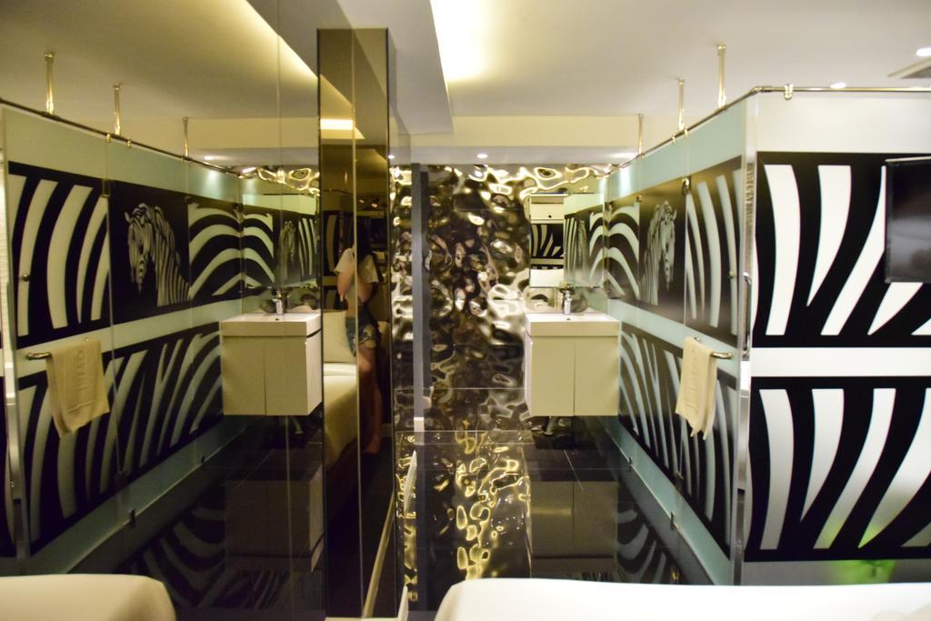 Albergue Double Five Bangkok Exterior foto